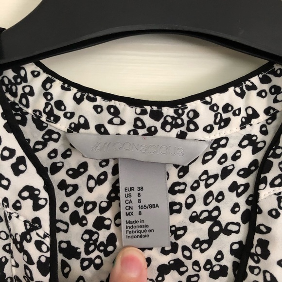 Chiffon Henley Top - Picture 2 of 5